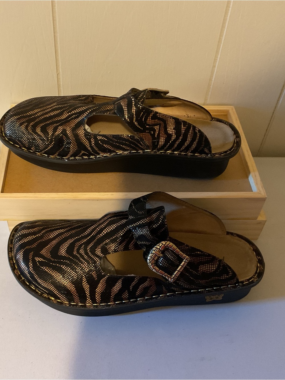 Algeria Black and Rose Gold Zebra Slip-On Clogs with Buckle